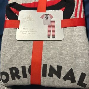 Brand new with tags Disney men pj size large